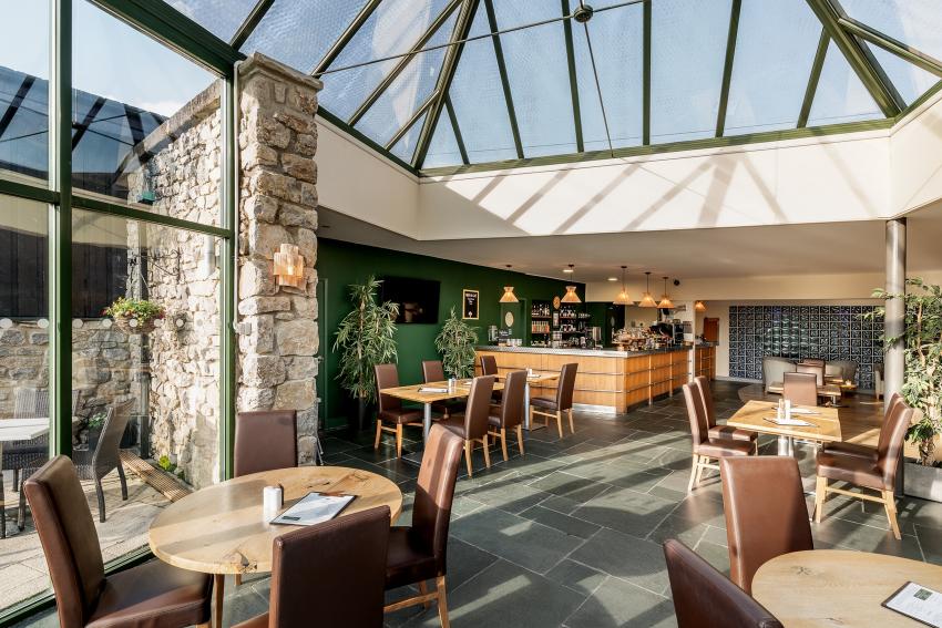 Ll Gi Woodland Cafe 05040 773426