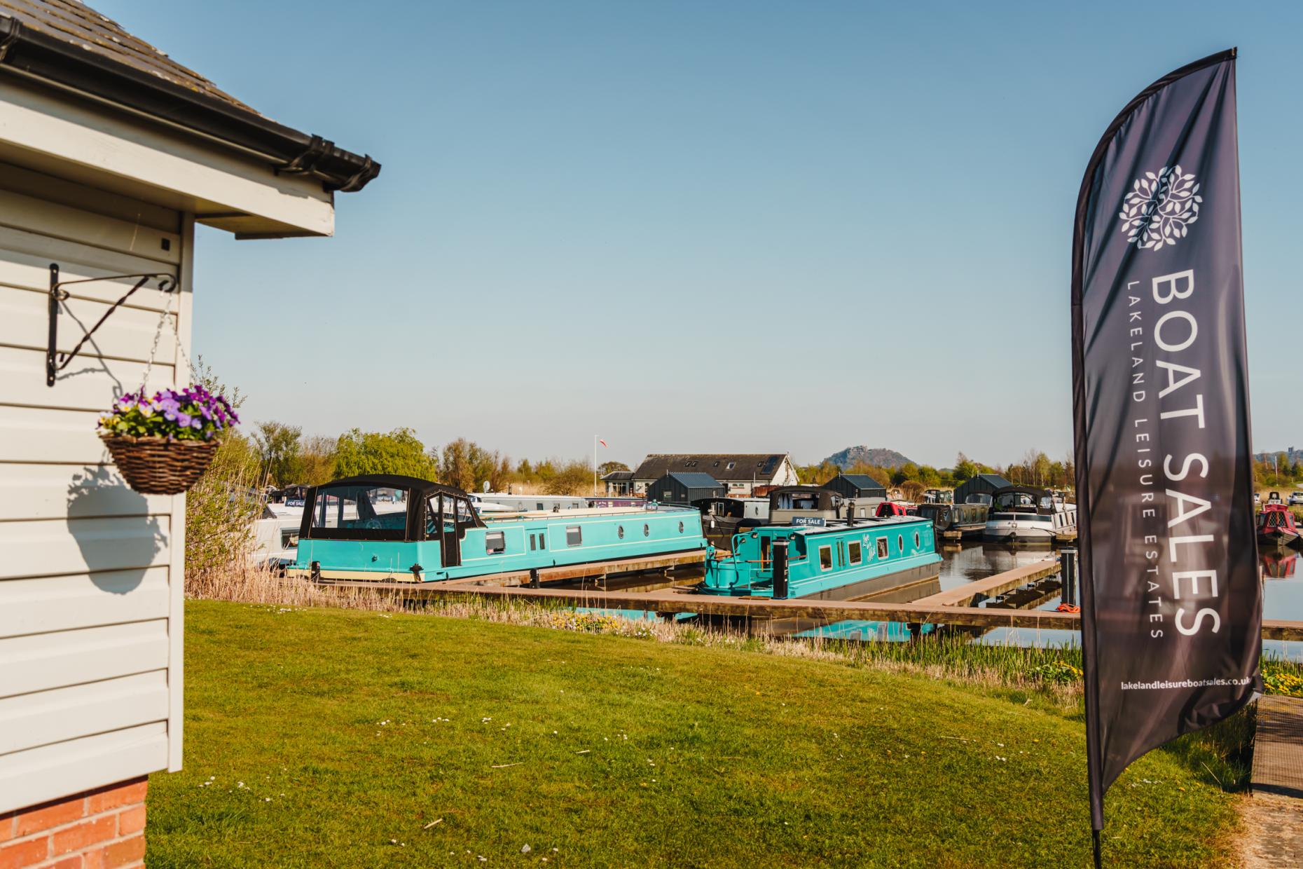 Lle Tm Boat Sales 00002 Lrj
